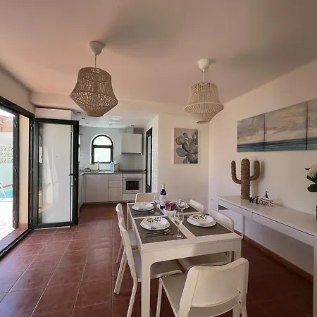 Vila Olympia House Lovely, Close To Town And Beaches With Private Pool & Fast Wifi *