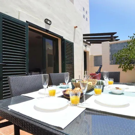 Olympia House Lovely, Close To Town And Beaches With Private Pool & Fast Wifi