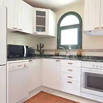 Villa Olympia House Lovely, Close To Town And Beaches With Private Pool & Fast Wifi