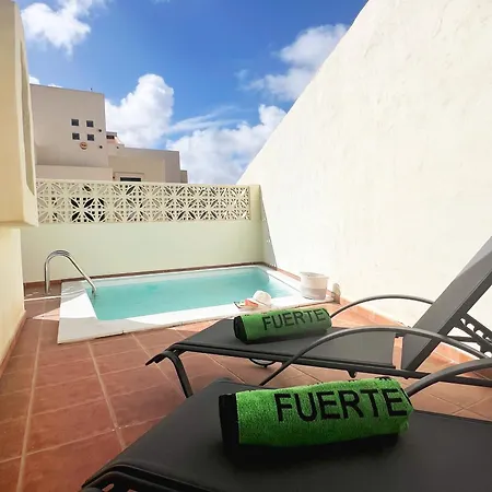 Olympia House Lovely, Close To Town And Beaches With Private Pool & Fast Wifi