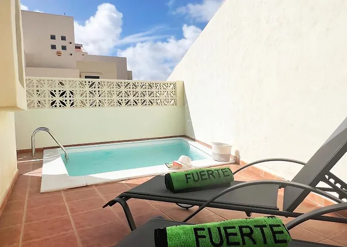 Olympia House Lovely, Close To Town And Beaches With Private Pool & Fast Wifi