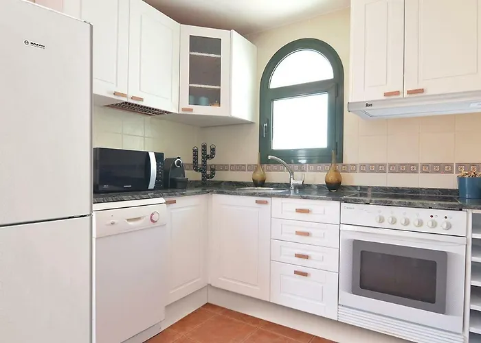 Vila Olympia House Lovely, Close To Town And Beaches With Private Pool & Fast Wifi