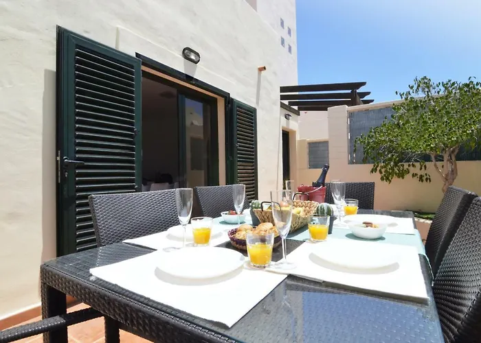 Olympia House Lovely, Close To Town And Beaches With Private Pool & Fast Wifi